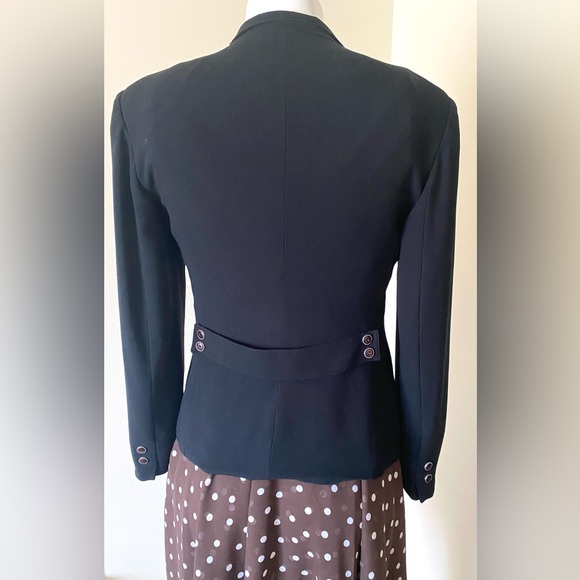 Jones New York Black Women's Blazer. Looks like new. - Picture 5 of 5
